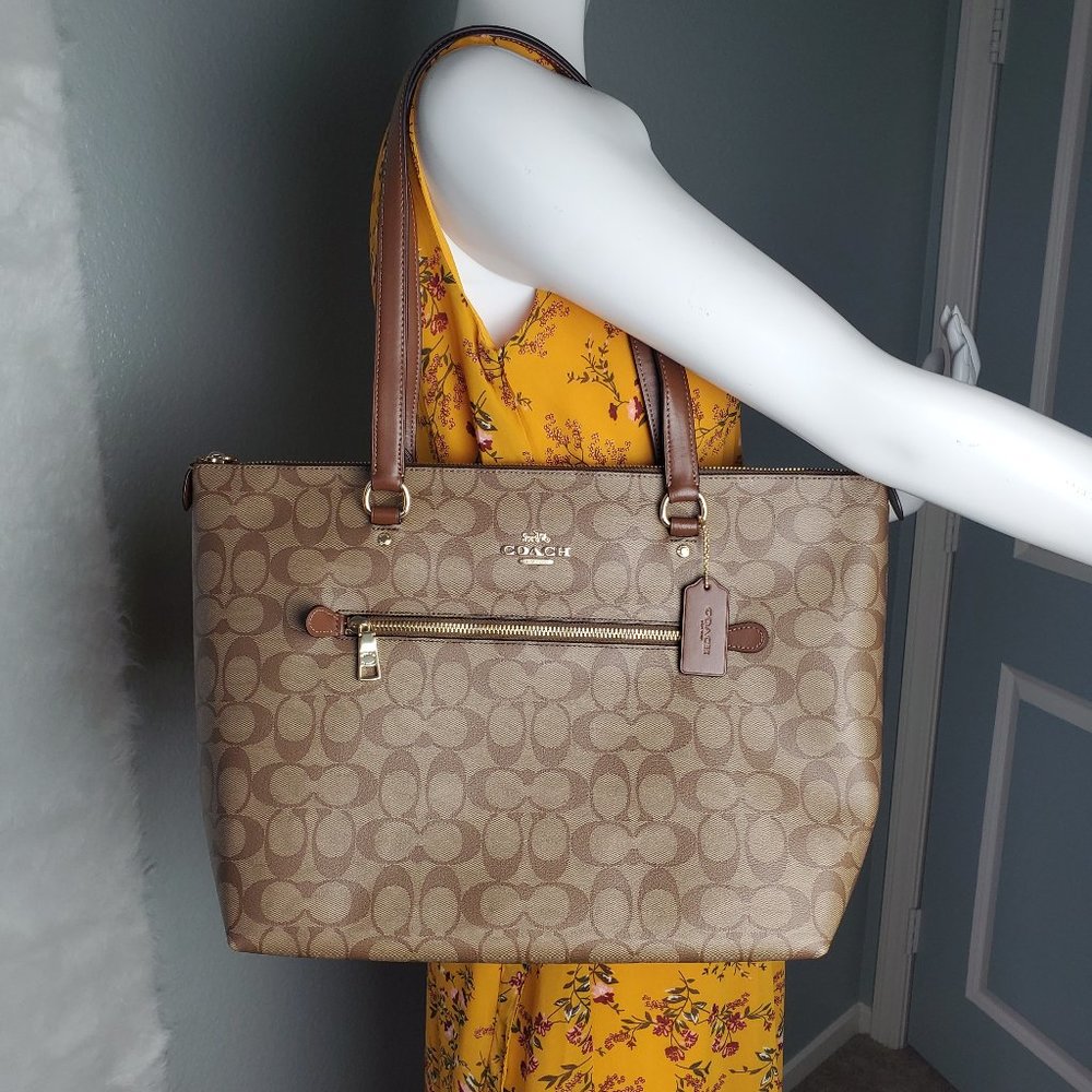 COACH GALLERY TOTE IN SIGNATURE CANVAS - Picture 6 of 6